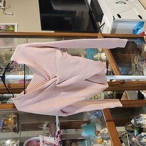 NWOT Urban Heritage Fisherman’s Knot Rose Knit